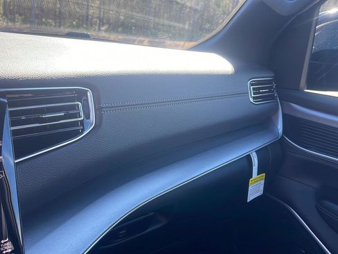 New 2026 Jeep Grand Wagoneer Limited AWD/4WD image 21