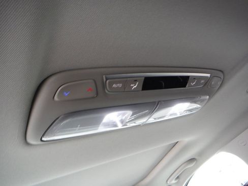 Used 2024 Kia Telluride SX w/ Towing Package AWD/4WD image 38