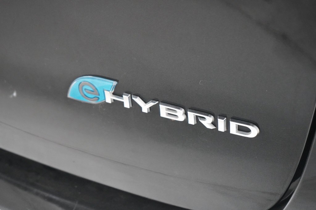 Used 2023 Chrysler Pacifica Touring-L FWD image 10