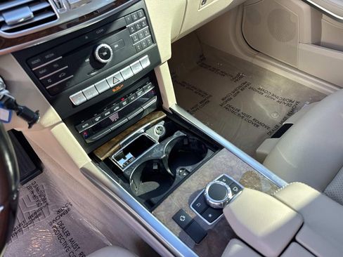 Used 2016 Mercedes-Benz E 350 Sedan w/ Premium Package image 26