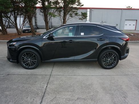 Used 2025 Lexus RX 350 Premium w/ Convenience Package FWD image 21