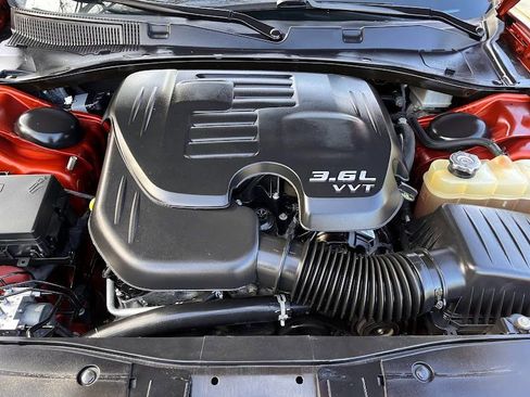 Used 2020 Dodge Charger SXT w/ Blacktop Package image 28