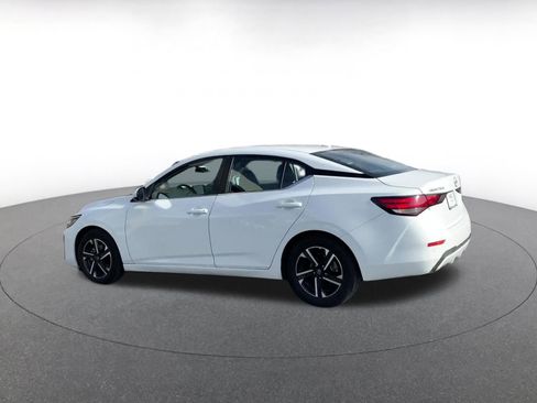 Used 2025 Nissan Sentra SV image 10