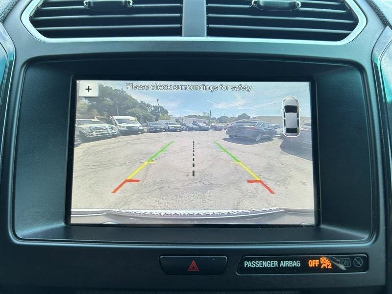 Used 2017 Ford Explorer XLT w/ Equipment Group 201A FWD image 17