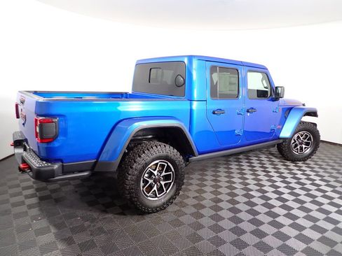 New 2026 Jeep Gladiator Rubicon w/ Steel Power Dome Hood Package AWD/4WD image 21