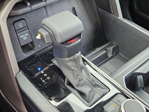 New 2026 Toyota Tundra SR5 AWD/4WD image 15