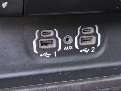 Used 2023 RAM 1500 Laramie RWD image 27