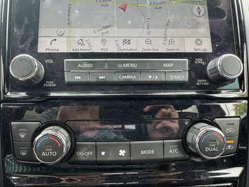 Used 2020 Nissan Titan PRO-4X w/ Pro-4x Convenience Package AWD/4WD image 24