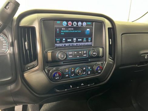 Used 2018 Chevrolet Silverado 1500 LT w/ LT Eassist Package RWD image 18