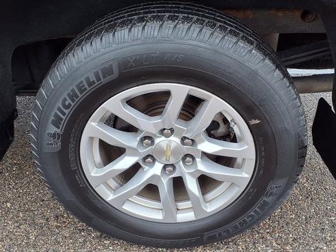 Used 2019 Chevrolet Silverado 1500 LT w/ All-Star Edition AWD/4WD image 7