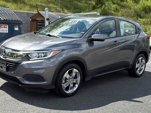 Used 2021 Honda HR-V LX image 3