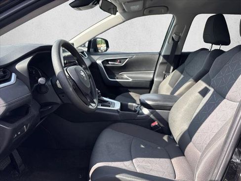 Certified 2025 Toyota RAV4 XLE FWD image 10