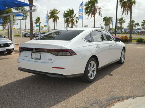 Used 2024 Honda Accord LX image 5