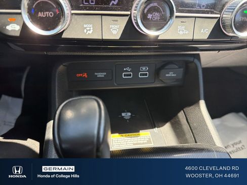 Certified 2023 Honda Civic Touring image 3