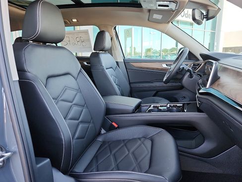 New 2026 Volkswagen Atlas SE FWD image 15