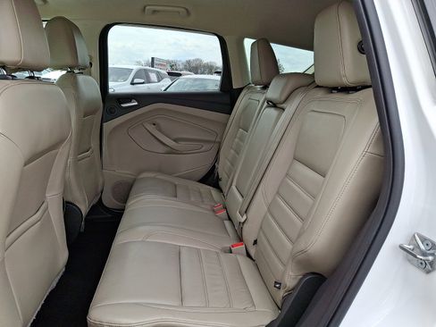 Used 2017 Ford Escape Titanium image 10