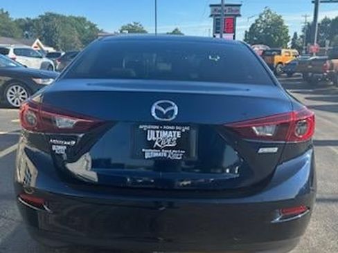 Used 2015 MAZDA MAZDA3 i Sport image 5