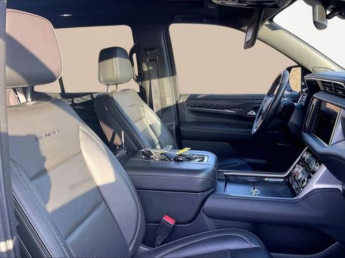 Used 2023 GMC Yukon Denali image 31