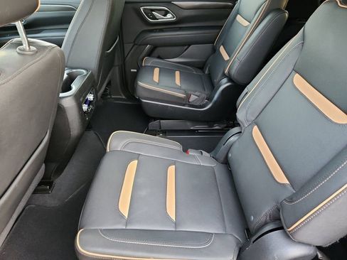 Used 2023 GMC Yukon AT4 w/ AT4 Premium Package image 13