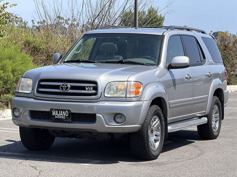 Used 2004 Toyota Sequoia Limited RWD image 3