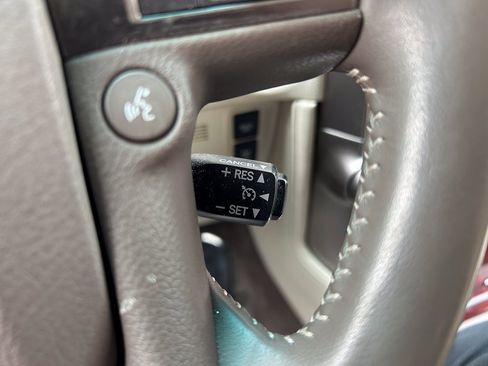 Used 2012 Lexus GX 460 w/ Comfort Plus Pkg image 30