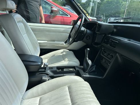 Used 1993 Ford Mustang LX image 6
