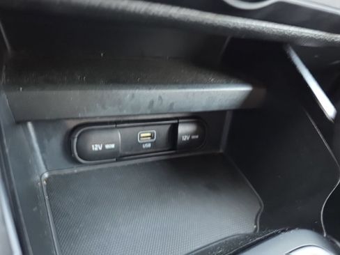 Used 2023 Kia Soul LX FWD image 23