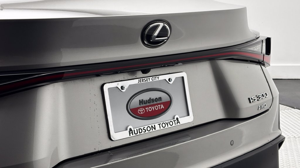 Used 2023 Lexus IS 300 AWD w/ Premium Package image 8