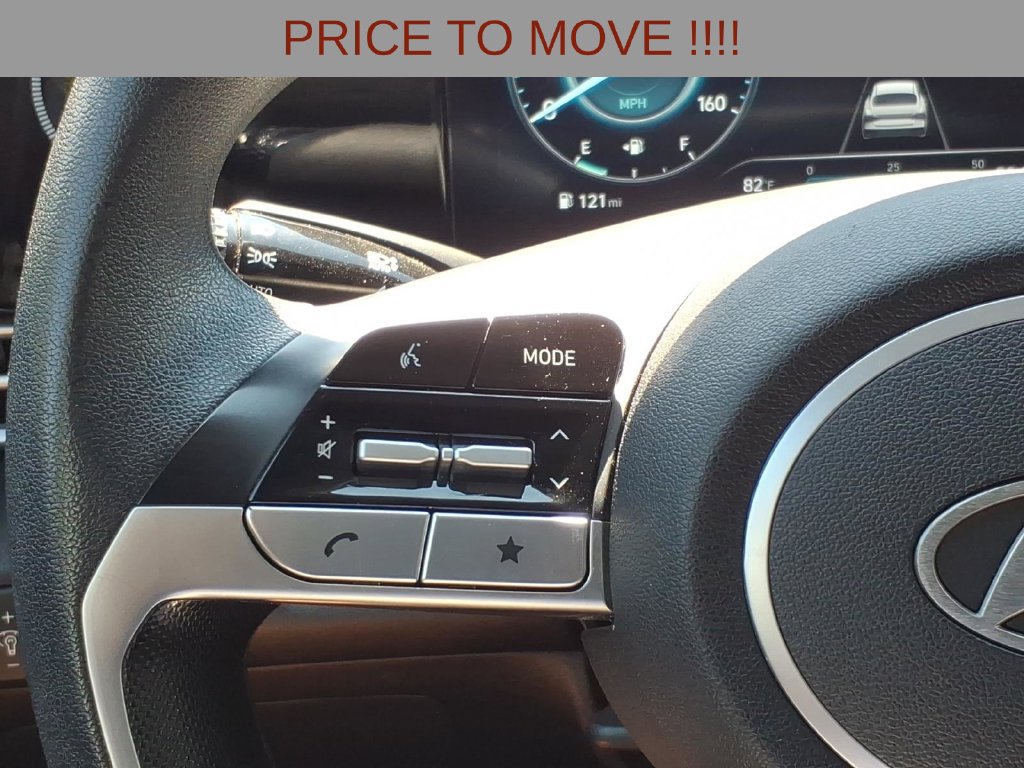 Used 2024 Hyundai Elantra SEL FWD image 16