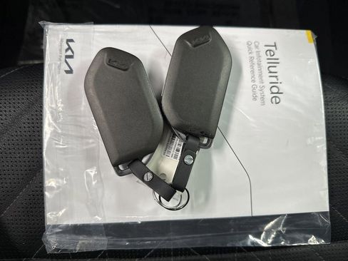 Used 2023 Kia Telluride EX X-Line image 40