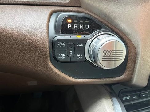 Used 2019 RAM 1500 Laramie AWD/4WD image 17