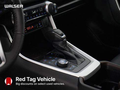 Used 2022 Toyota RAV4 Limited image 22