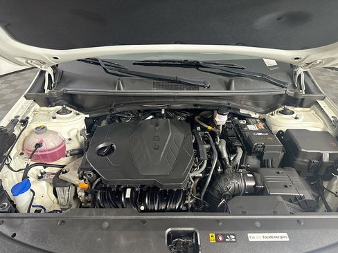 Used 2024 Kia Sportage LX image 32