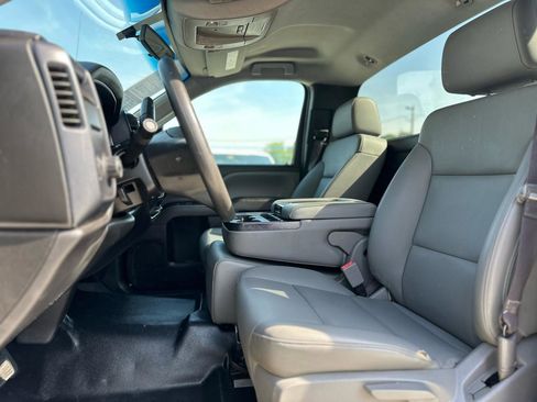 Used 2017 Chevrolet Silverado 1500 W/T w/ WT Convenience Package RWD image 9