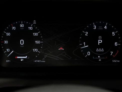 Used 2021 Land Rover Discovery Sport SE image 16