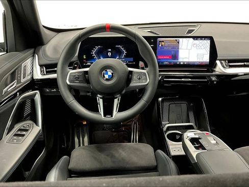 Used 2025 BMW X1 M35i w/ Premium Package image 7