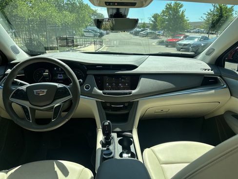 Used 2023 Cadillac XT5 Premium Luxury w/ Technology Package FWD image 27