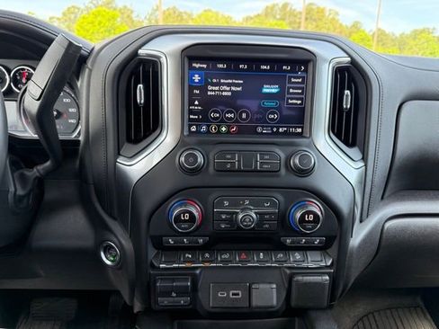 Used 2021 Chevrolet Silverado 1500 LTZ image 18