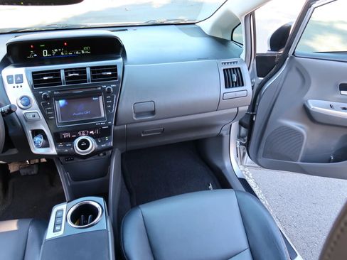 Used 2012 Toyota Prius V Five w/ Preferred Accessory Pkg FWD image 20