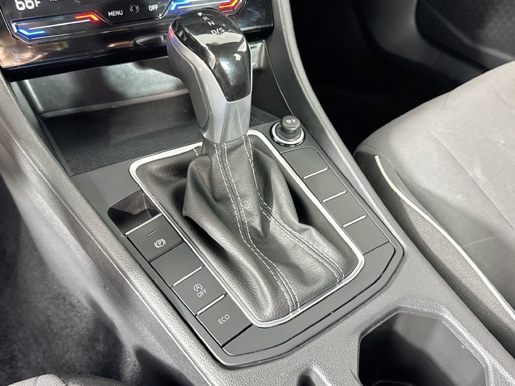 Used 2025 Volkswagen Jetta Sport FWD image 22