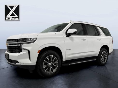 Used 2024 Chevrolet Tahoe LT w/ Luxury Package image 2