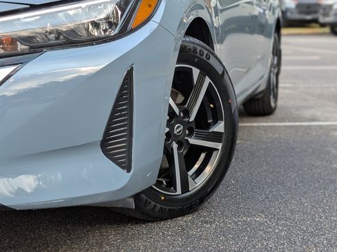 Used 2024 Nissan Sentra SV image 32