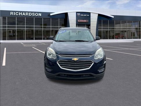 Used 2017 Chevrolet Equinox LS FWD image 9
