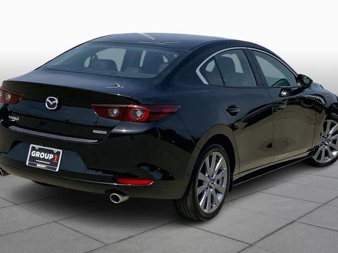 Used 2025 MAZDA MAZDA3 s image 13