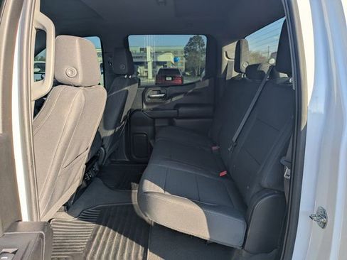 Used 2024 Chevrolet Silverado 1500 Custom image 13