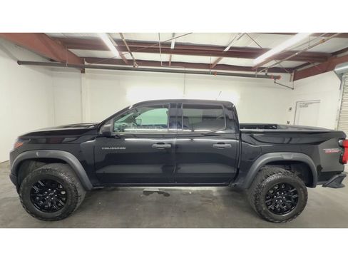 Used 2023 Chevrolet Colorado Trail Boss w/ Advanced Trailering Package AWD/4WD image 5