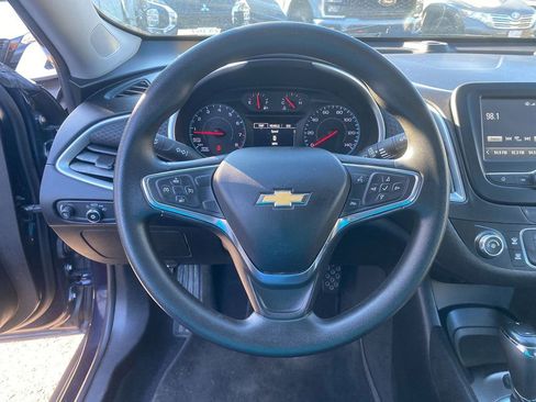 Used 2017 Chevrolet Malibu LS image 15