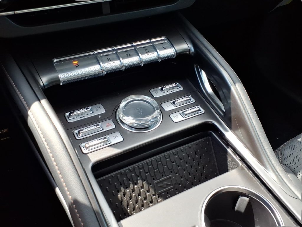 New 2026 Lincoln Nautilus Reserve w/ Jet Appearance Package AWD/4WD image 25
