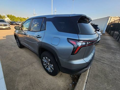 Used 2026 Chevrolet Equinox LT FWD image 6