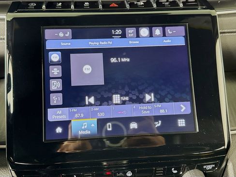 Used 2023 Jeep Grand Cherokee Altitude AWD/4WD image 33